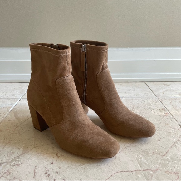 Zara Shoes - NWOT Zara Tan Ankle Boots